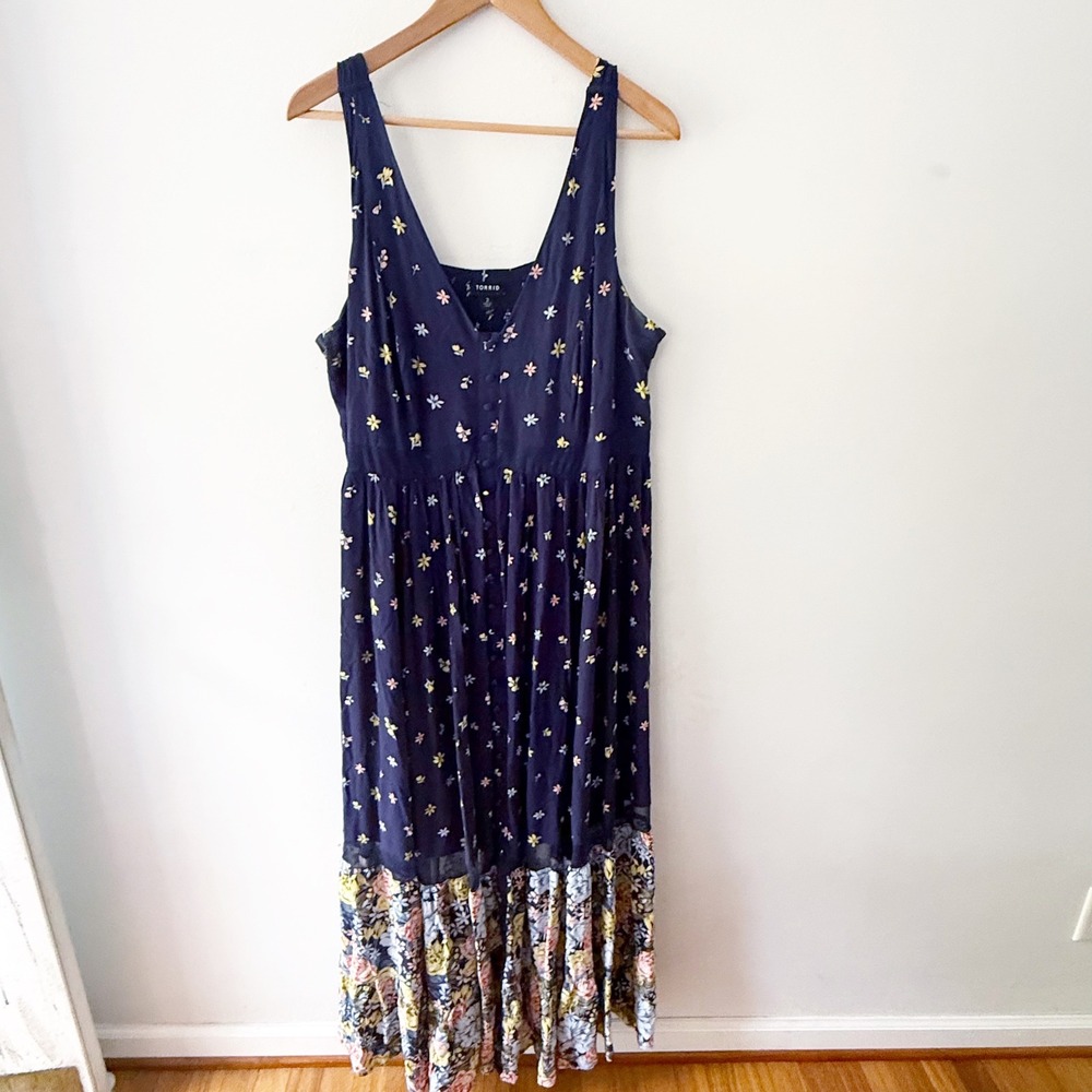 Torrid Maxi Dress Women 2X Navy Floral Boho Cottagecore Smocked Sundress Garden